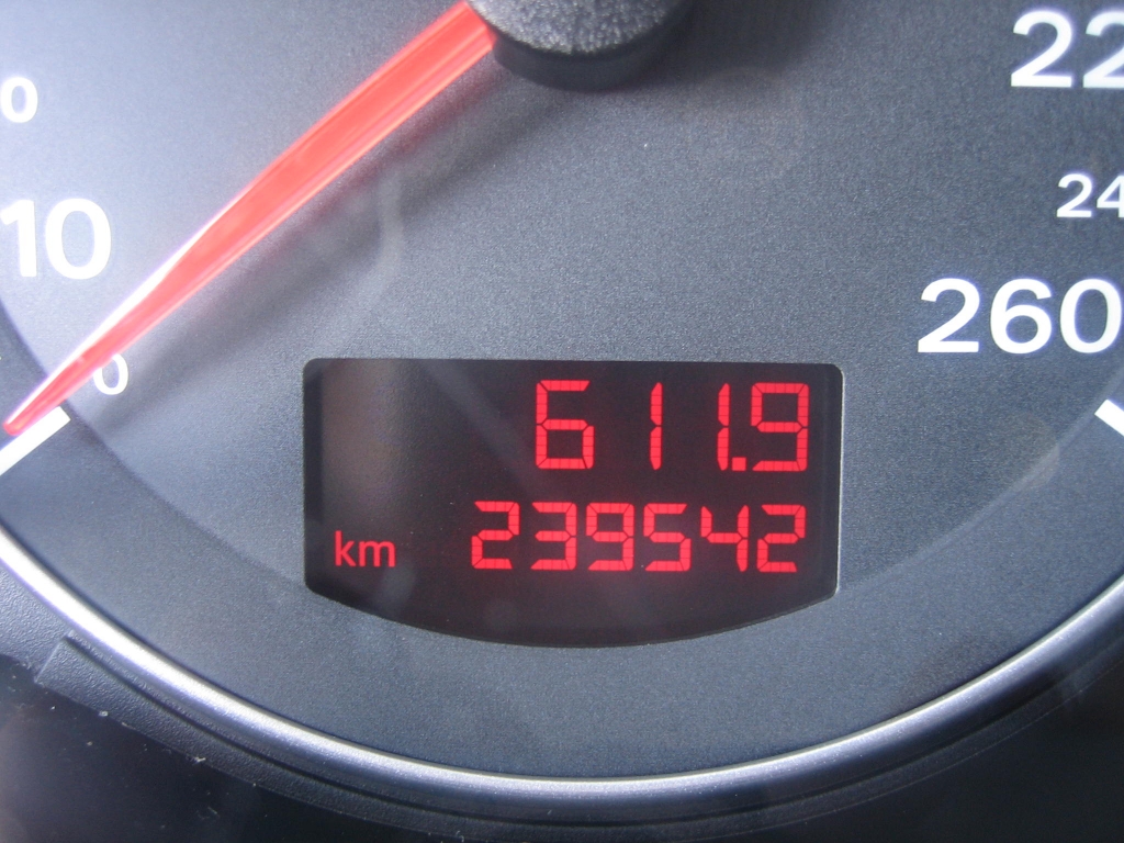 VISTA KM AUDI A-3 2.0 TDI 140CV 3PUERTAS