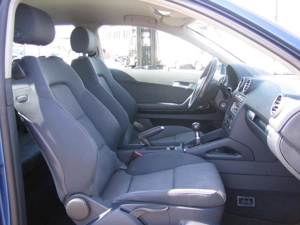 VISTA INTERIOR DELANTERO AUDI A-3 2.0 TDI 140CV 3PUERTAS