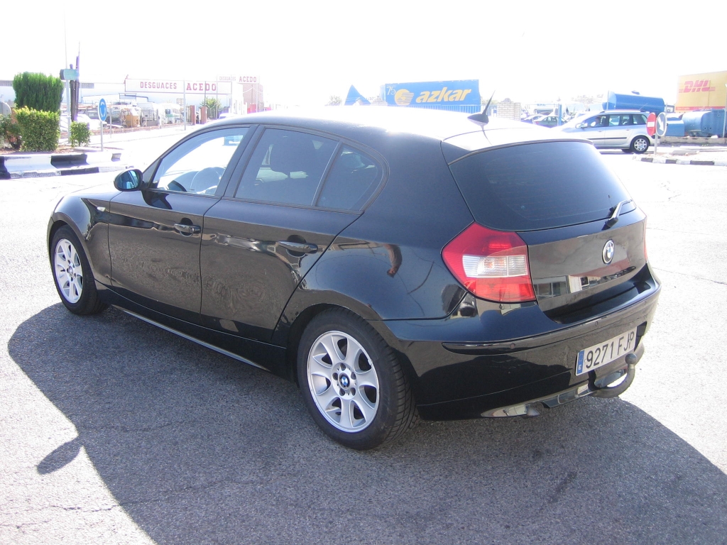 VISTA TRASERA IZQUIERDA BMW 120D 2.0 163CV