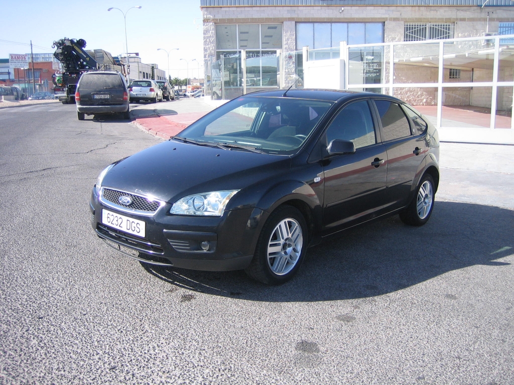 VISTA DELANTERA IZQUIERDA FORD FOCUS 2.0 TDCI 136CV