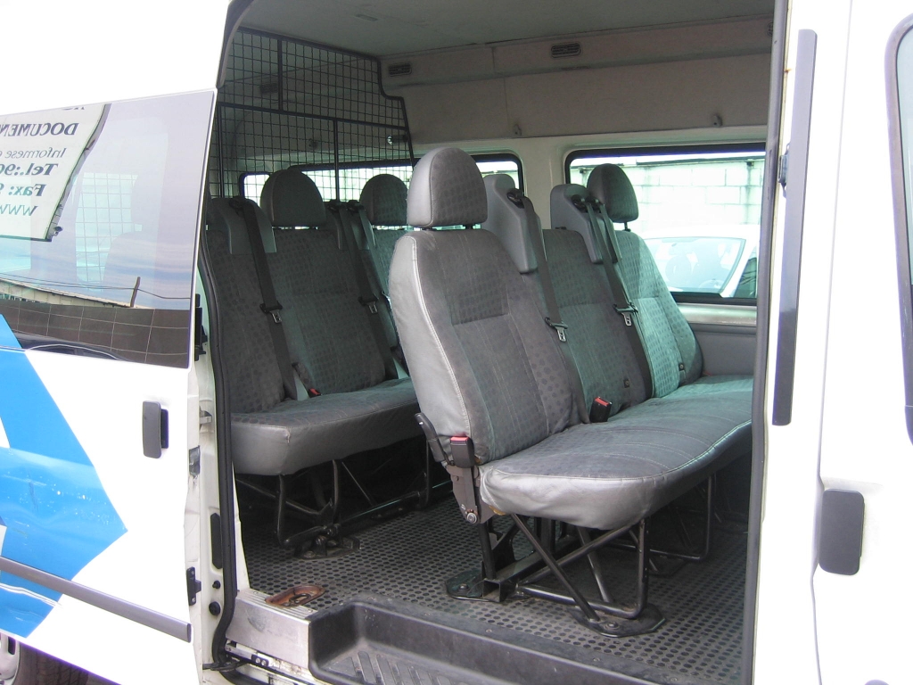 VISTA INTERIOR PLAZAS TRASERAS FORD TRANSIT 100T350 9 PLAZAS MICROBUS 