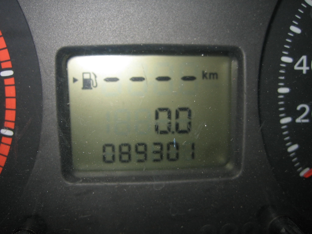 VISTA KM FORD TRANSIT 100T350 9 PLAZAS MICROBUS