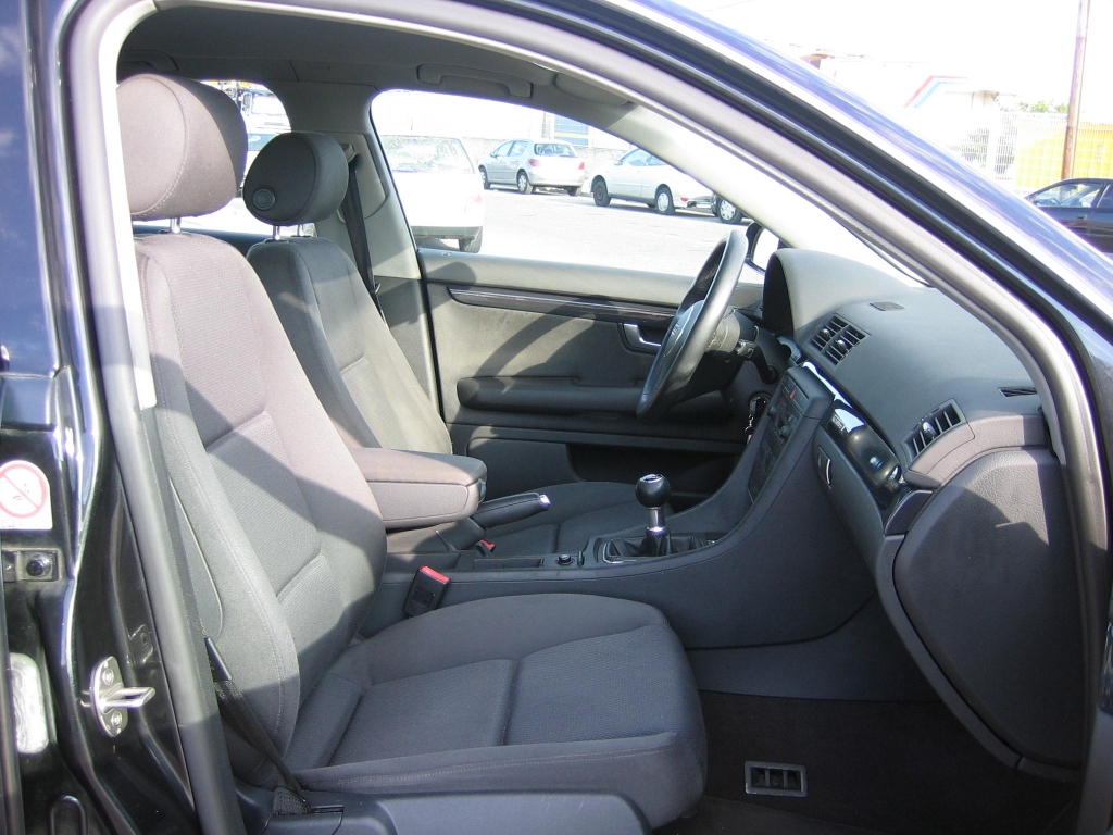 AUDI A4 1.9 TDI 130CV 6VEL