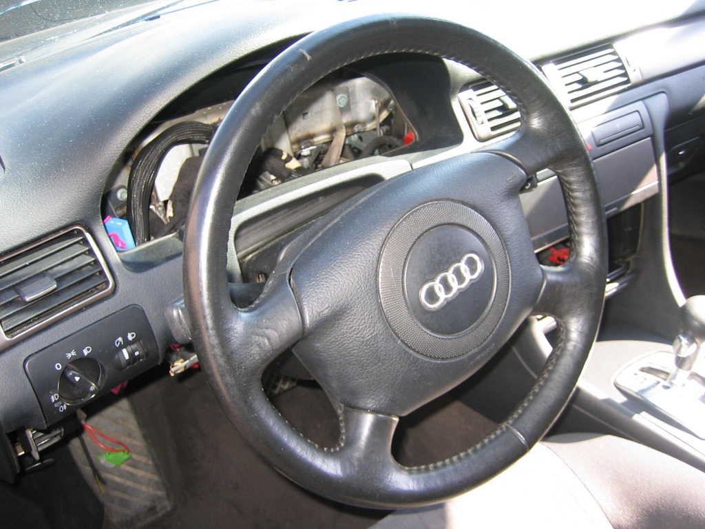 AUDI A6 2.5 TDI AUTOMAT