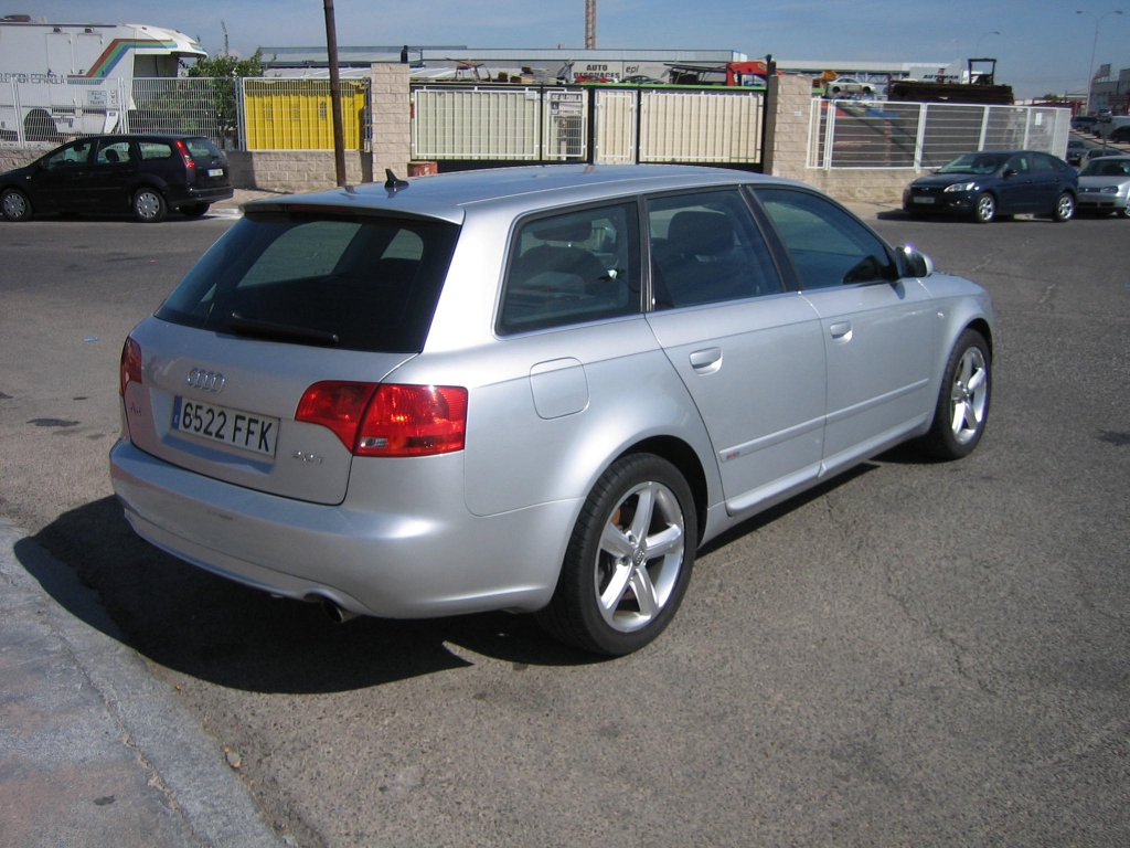 VISTA TRASERA DERECHA AUDI A-4 S.LINE 2.0 TFSI 200CV AUTOMATICO