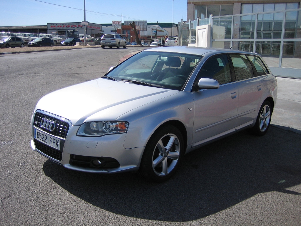 VISTA DELANTERA IZQUIERDA AUDI A-4 S.LINE 2.0 TFSI 200CV AUTOMATICO