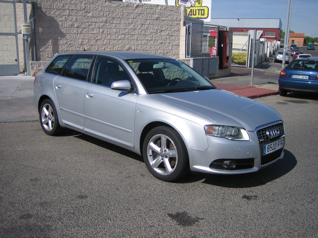 VISTA DELANTERA DERECHA AUDI A-4 S.LINE 2.0 TFSI 200CV AUTOMATICO