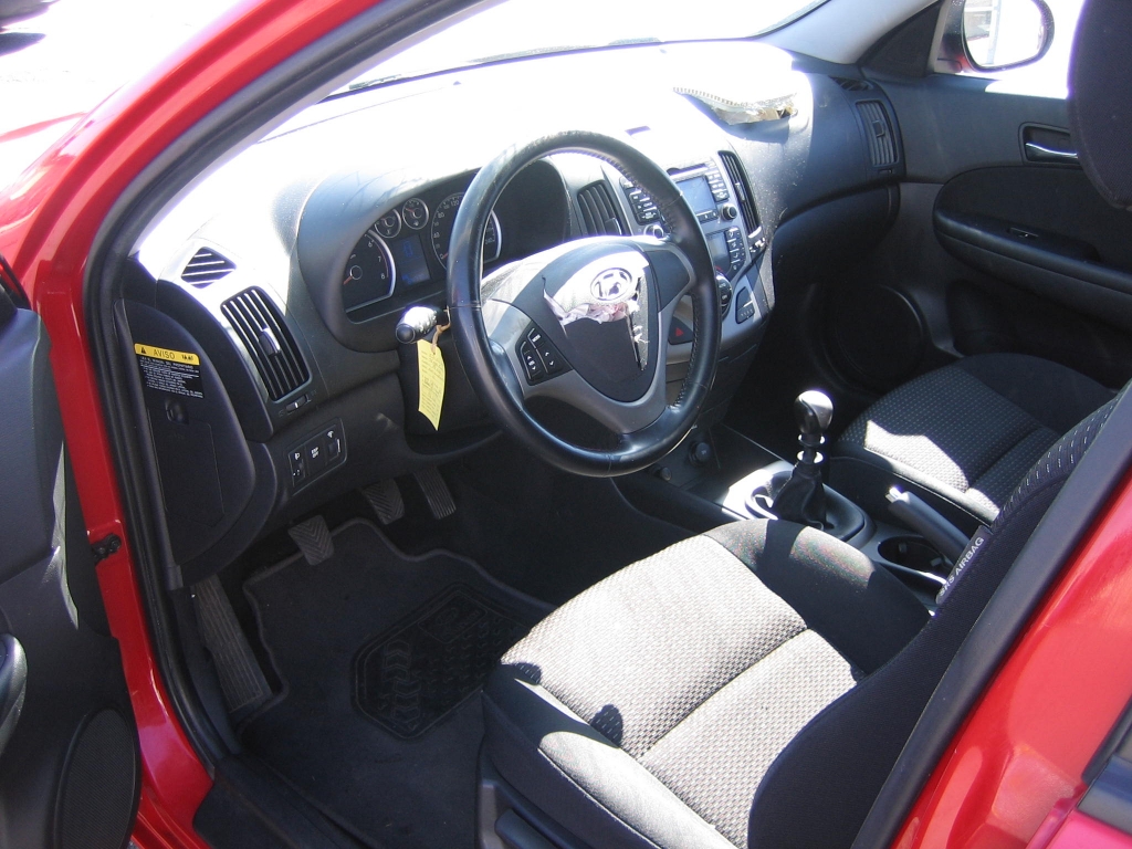 VISTA INTERIOR IZQUIERDO HYNDAI I30 1.4 I 105CV