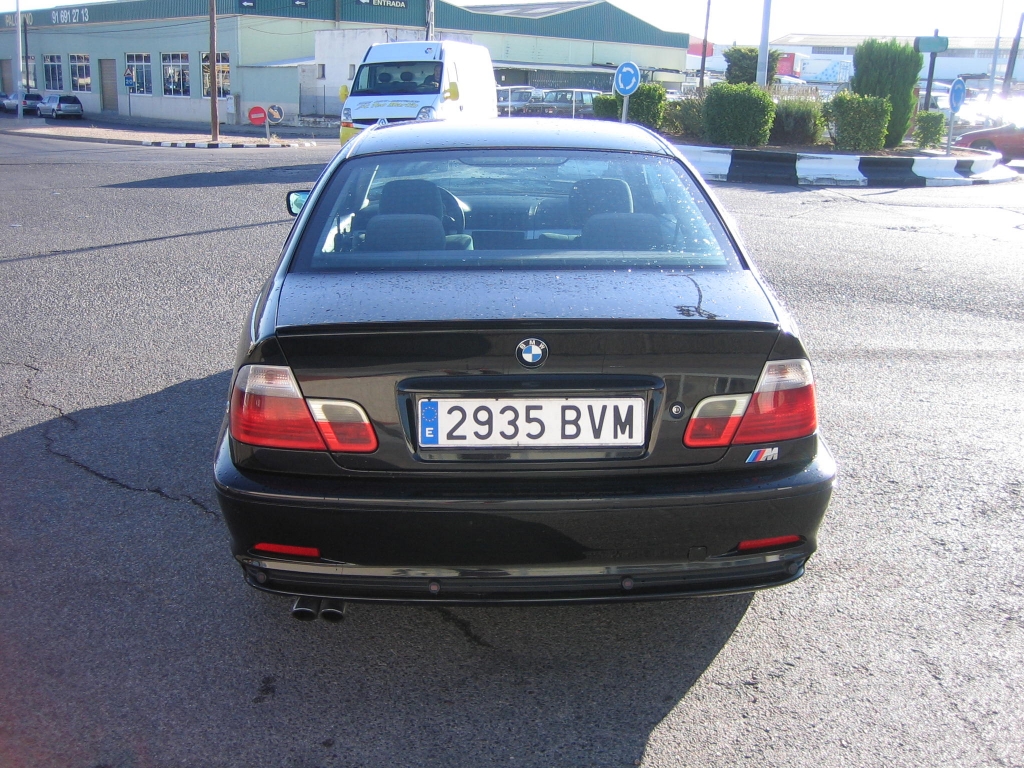 VISTA TRASERA BMW 328 I 2.8 193CV