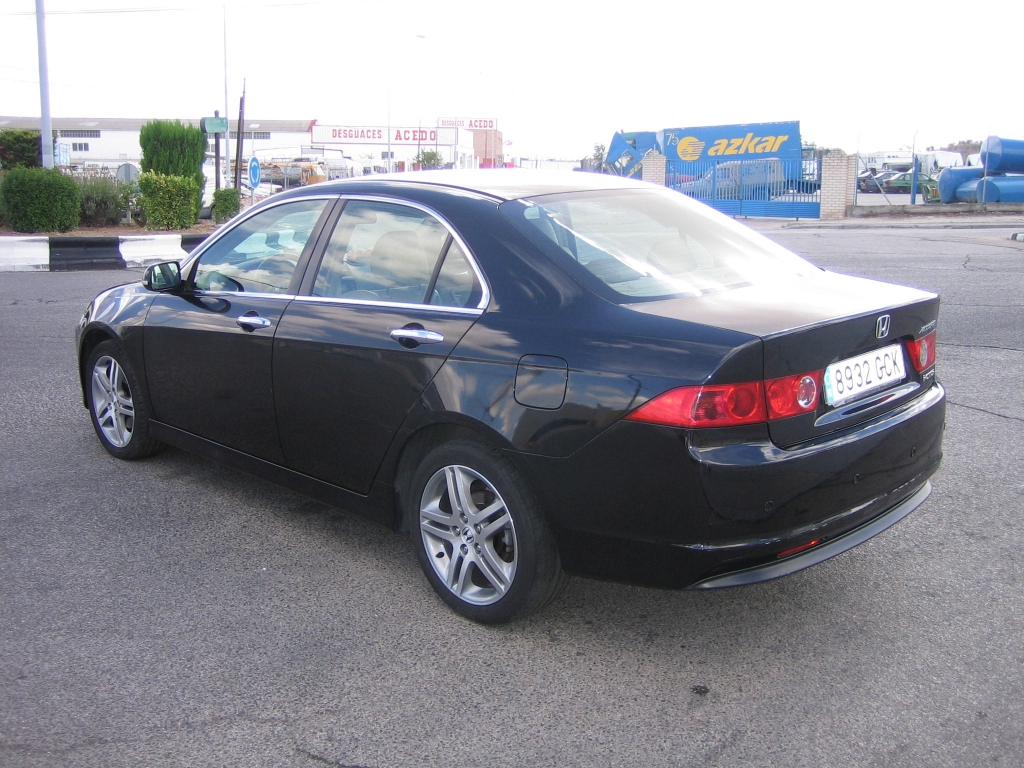 VISTA TRASERA IZQUIERDA HONDA ACCORD 2.2 I-CDTI 140CV