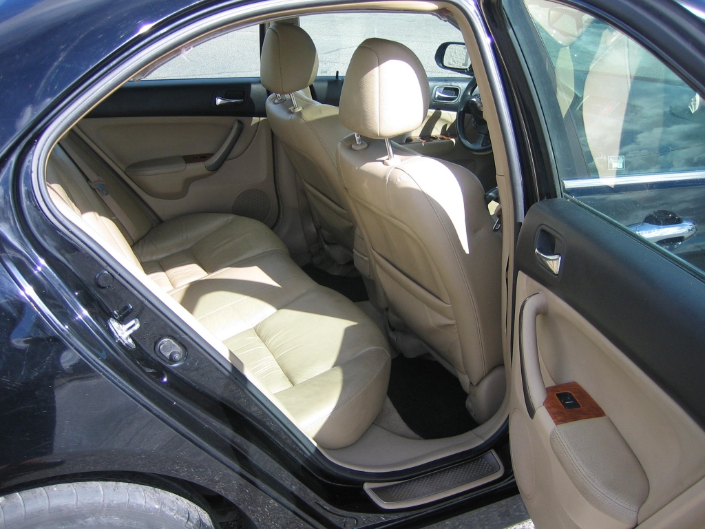 VISTA INTERIOR TRASERO HONDA ACCORD 2.2 I-CDTI 140CV