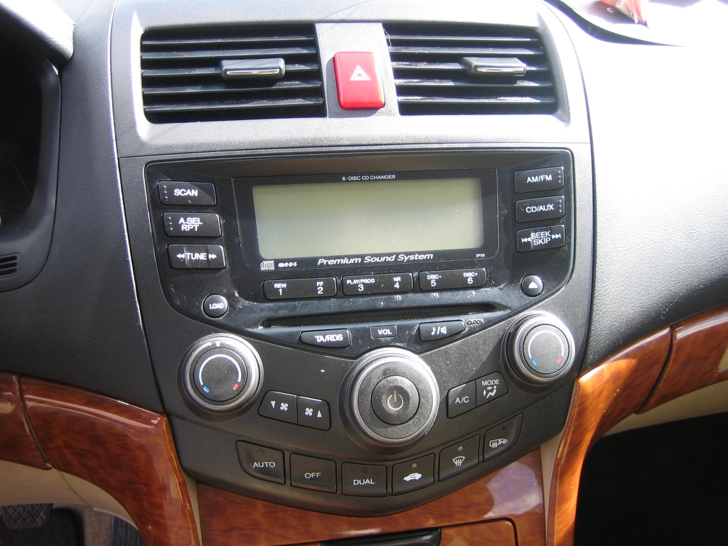 VISTA CD Y CLIMA HONDA ACCORD 2.2 I-CDTI 140CV