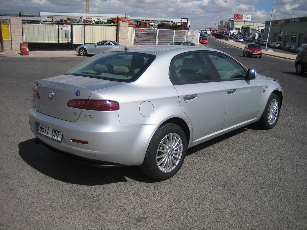 VISTA TRASERA DERECHA ALFA ROMEO 159 1.9 JTD 140CV