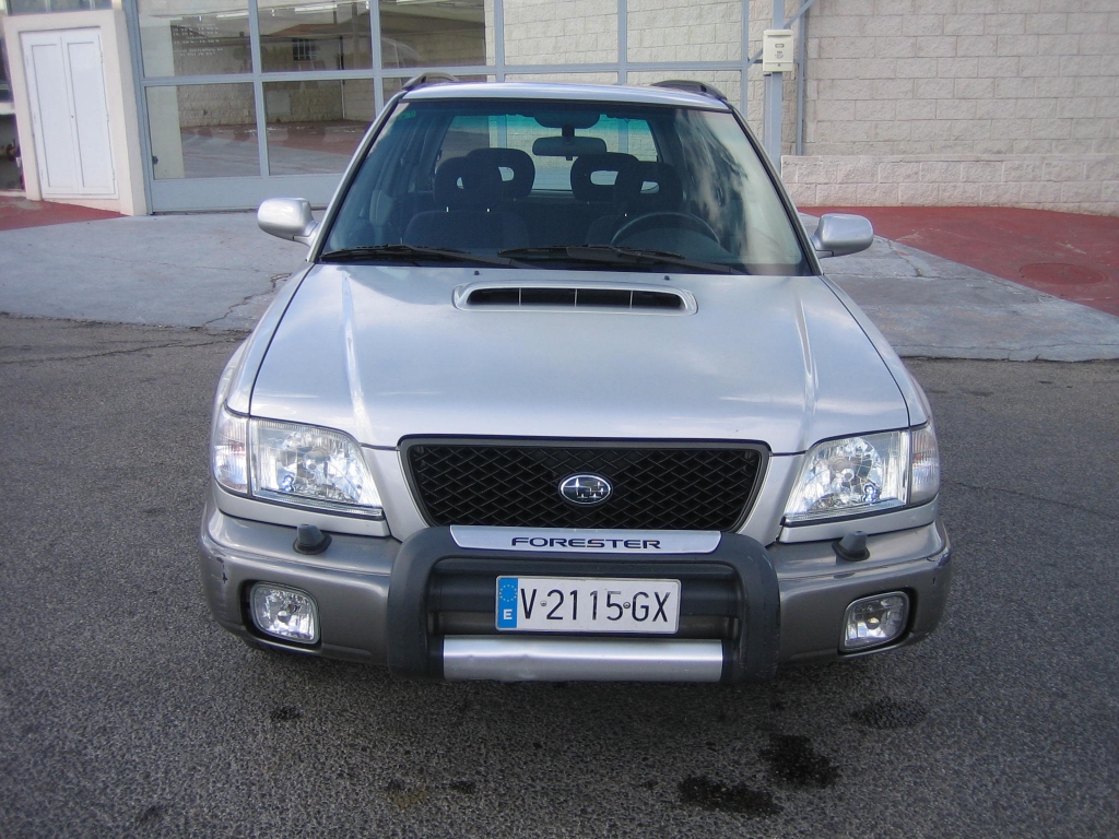 VISTA DELANTERA SUBARU FORESTER 2.0 GASOLINA 177CV