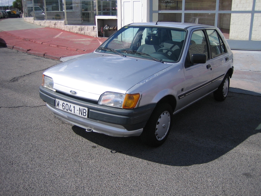 VISTA DELANTERA IZQUIERDA FORD FIESTA 1.3 58CV GASOLINA