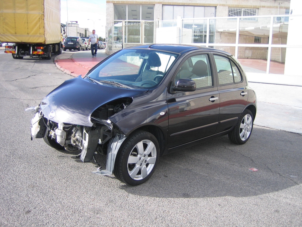 VISTA DELANTERA IZQUIERDA NISSAN MICRA 1.2 GASOLINA 80CV