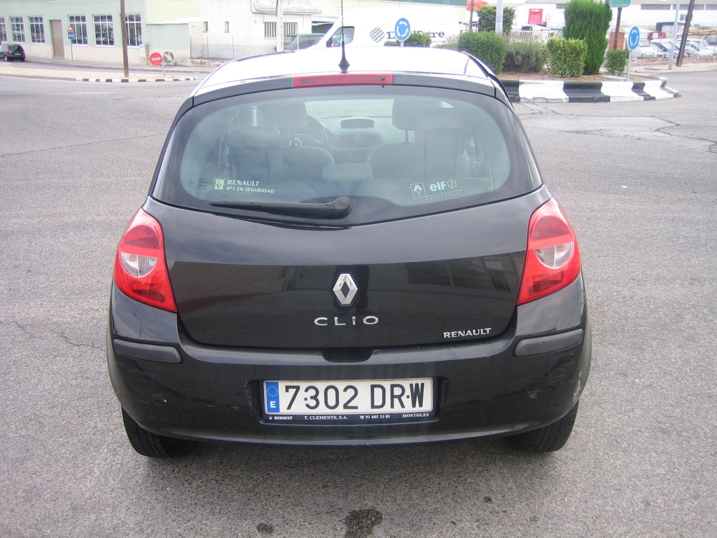 VISTA TRASERA RENAULT CLIO 1.5 DCI 85CV