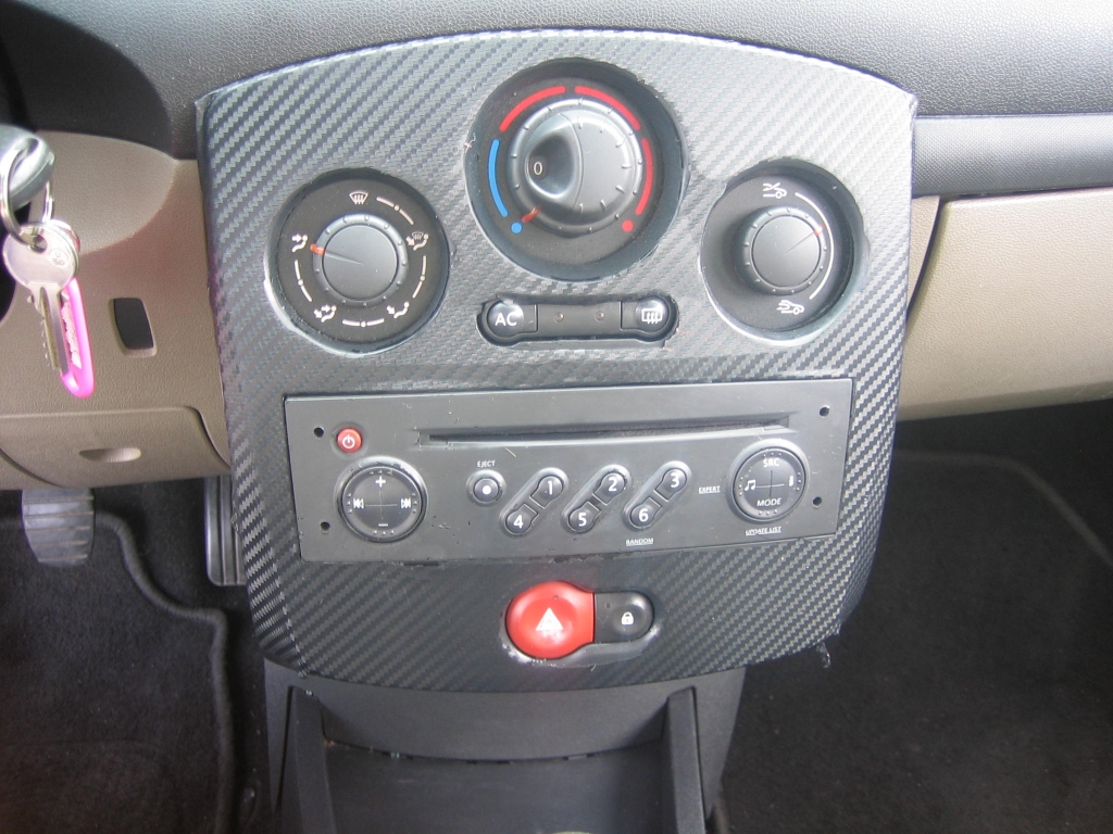 VISTA A/C Y CD RENAULT CLIO 1.5 DCI 85CV