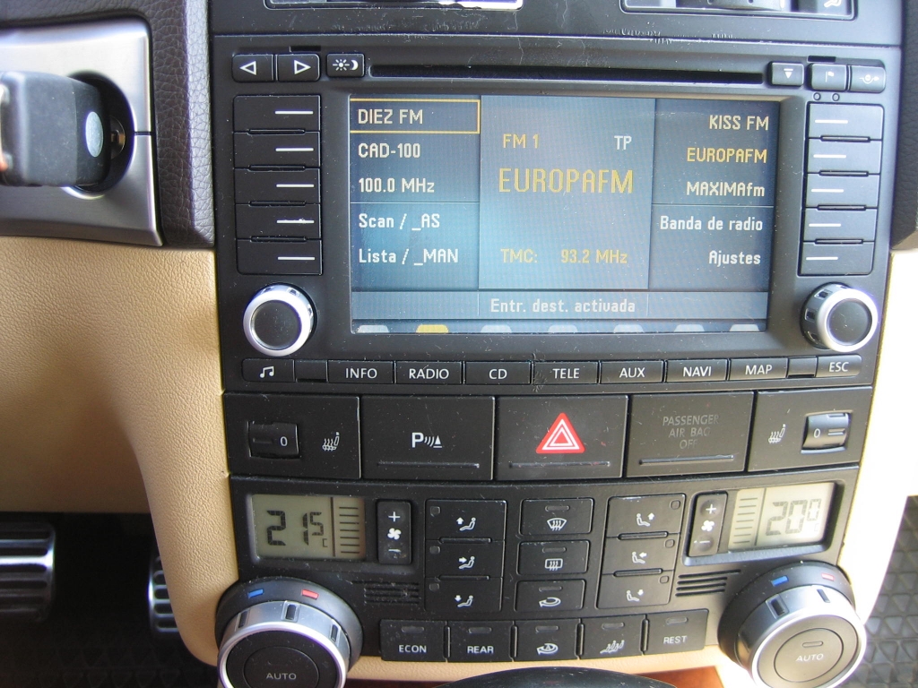 VISTA NAVI,CD,CLIMA BI ZONA VOLSWAGEN TOUAREG V-10 5.0 TDI 312CV AUT