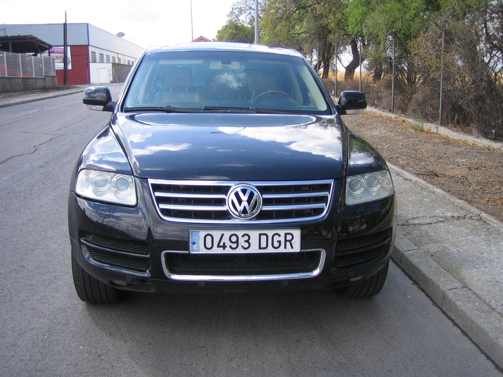 VISTA DELANTERA VOLSWAGEN TOUAREG V-10 5.0 TDI 312CV AUT