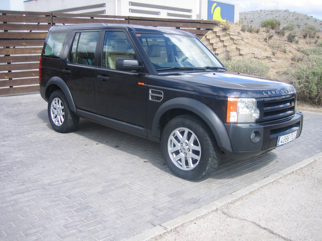 VISTA DELANTERA DERECHA LAND ROVER DISCOVERY 2.7 TDV6 SE 190CV AUTOMATICO 7PLAZAS