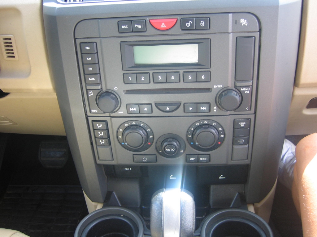 VISTA CD Y CLIMA LAND ROVER DISCOVERY 2.7 TDV6 SE 190CV AUTOMATICO 7PLAZAS