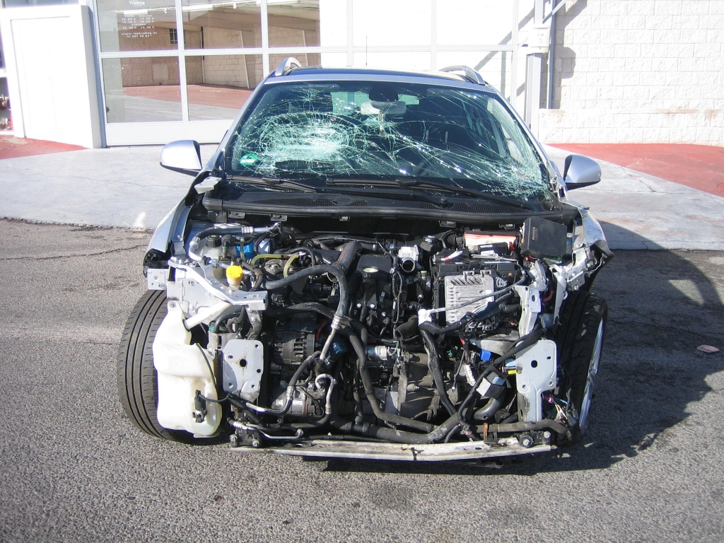 VISTA DELANTERA RENAULT MEGANE FAMILIAR 1.5 DCI 110CV