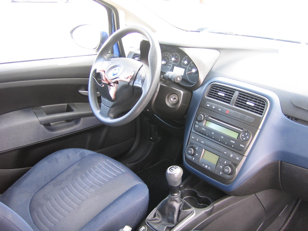 VISTA INTERIOR IZQUIERDO FIAT PUNTO 1.3 MULTIJET 75CV