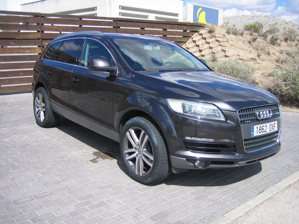 VISTA DELANTERA DERECHA AUDI Q-7 3.0 TDI 232CV AUTOMATICO 7 PLAZAS