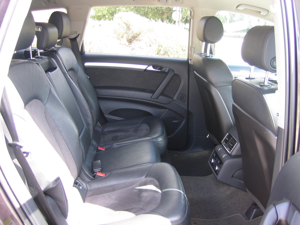 VISTA INTERIOR TRASERO AUDI Q-7 3.0 TDI 232CV AUTOMATICO 7 PLAZAS