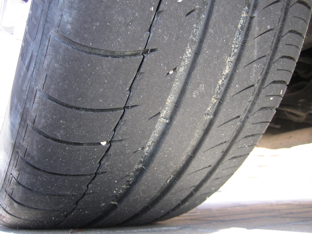 VISTA NEUMATICOS AUDI Q-7 3.0 TDI 232CV AUTOMATICO 7 PLAZAS