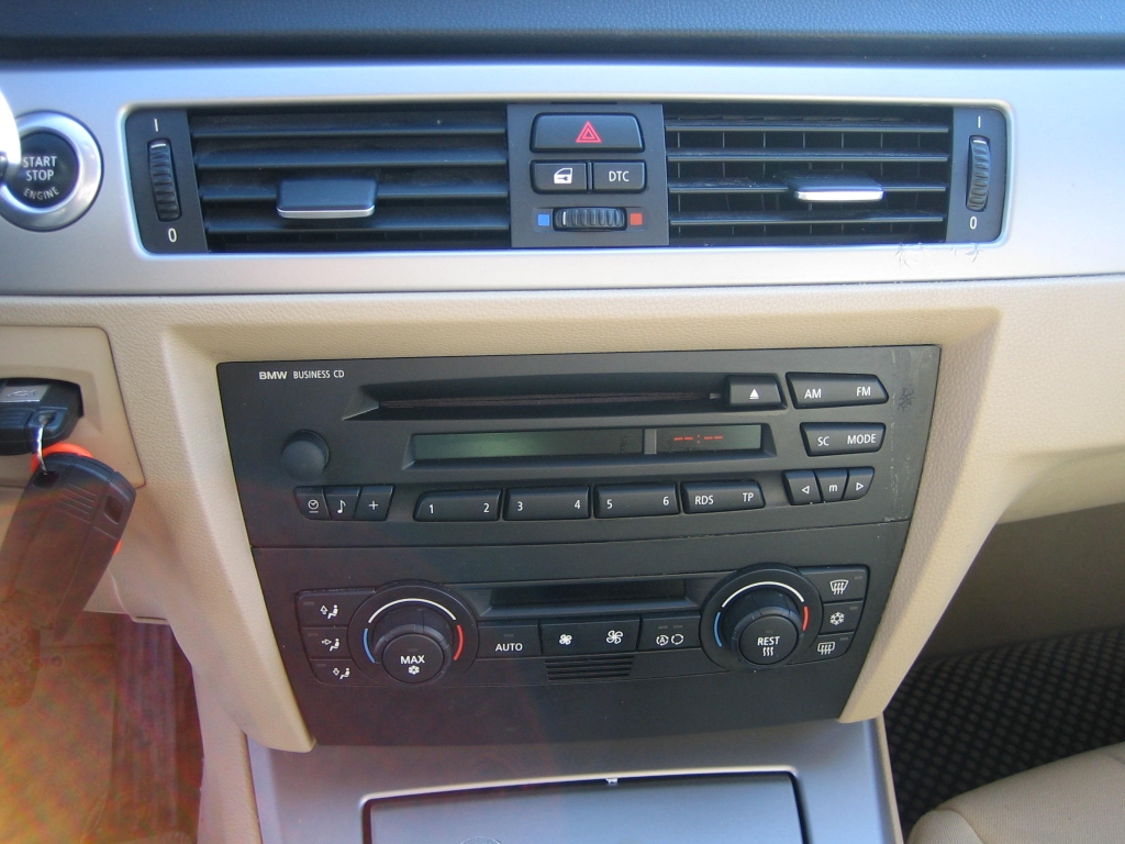 VISTA CD Y CLIMA BMW 320 D 2.0 163CV