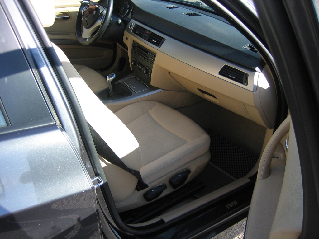 VISTA INTERIOR DERECHO BMW 320 D 2.0 163CV