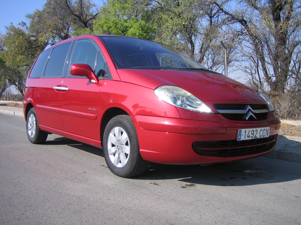 VISTA DELANTERA DERECHA CITROEN C-8 2.2 HDI 136CV 7PLAZAS