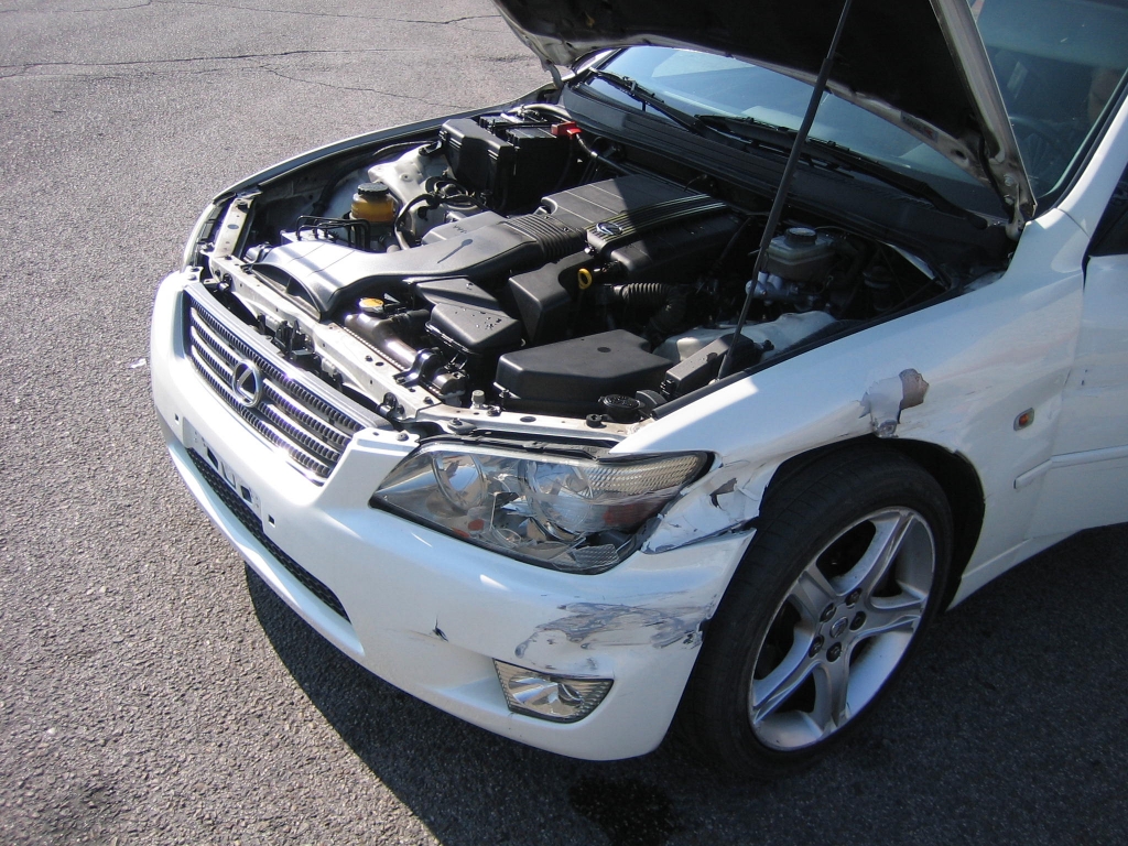 VISTA GOLPE DELANTERO IZQUIERDO LEXUS IS200 2.0 155CV GASOLINA