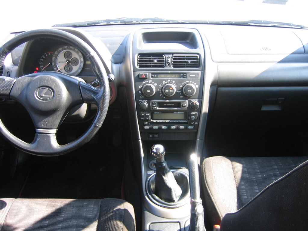 VISTA SALPICADERO LEXUS IS200 2.0 155CV GASOLINA