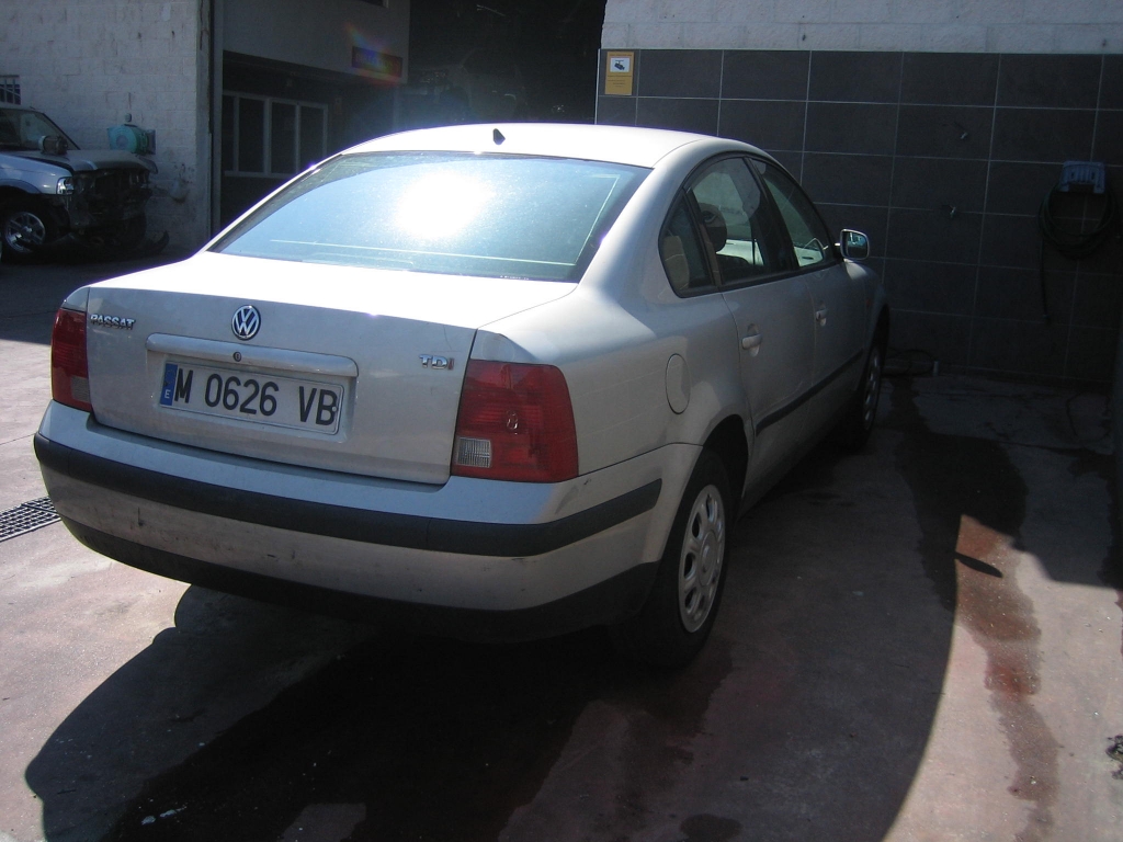 VOLSWAGEN PASSAT 1.9 TDI 110CV