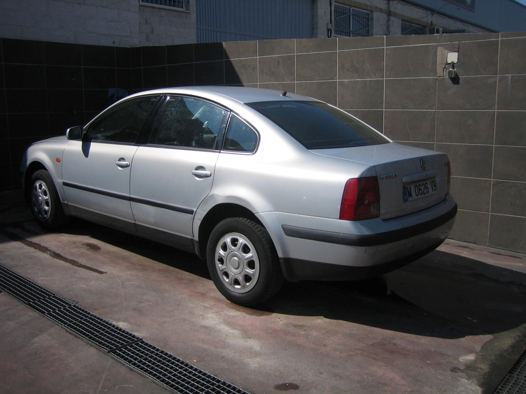 VOLSWAGEN PASSAT 1.9 TDI 110CV