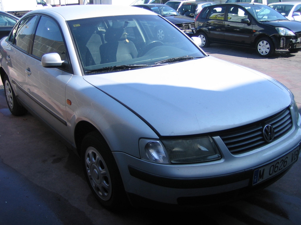 VOLSWAGEN PASSAT 1.9 TDI 110CV