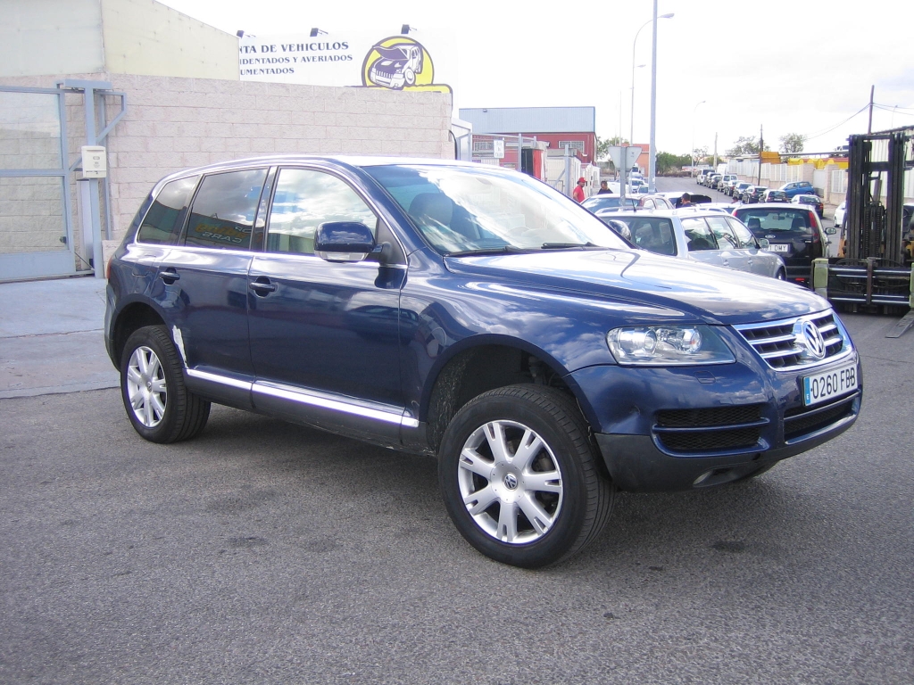VISTA DELANTERA DERECHA VOLSWAGEN TOUAREG R5 TDI 177CV AUTOMATICO