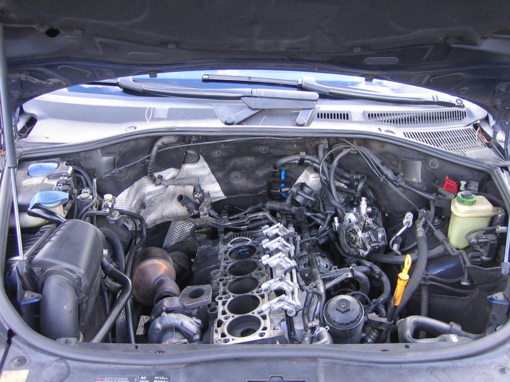 VISTA MOTOR DESMONTADO VOLSWAGEN TOUAREG R5 TDI 177CV AUTOMATICO