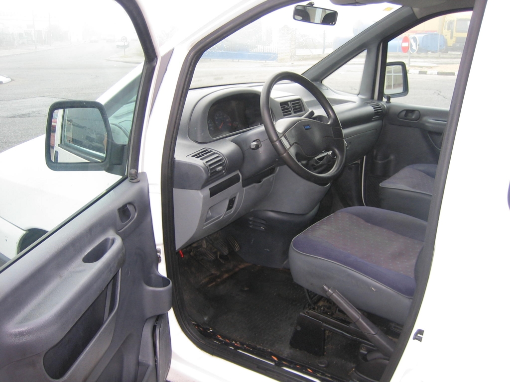 VISTA INTERIOR IZQUIERDO FIAT SCUDO COMBI 2.0 TD 108CV