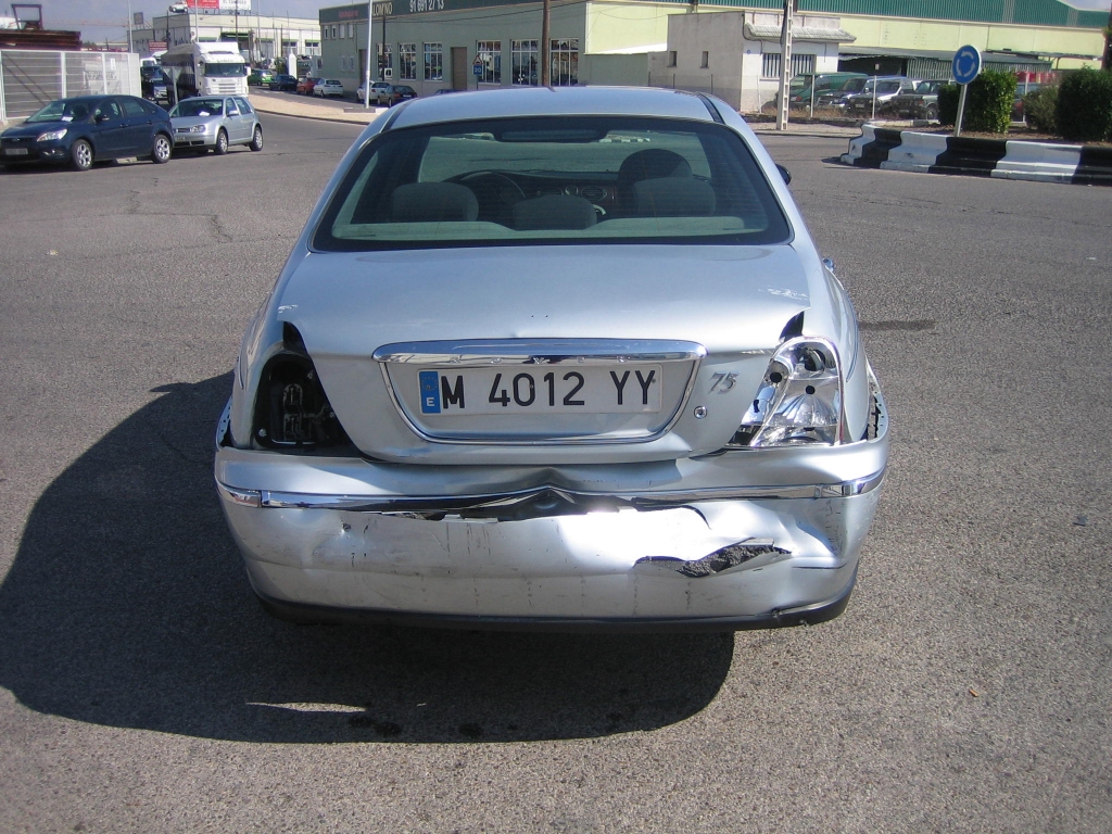 VISTA TRASERA ROVER 75 2.0 CDT 115CV