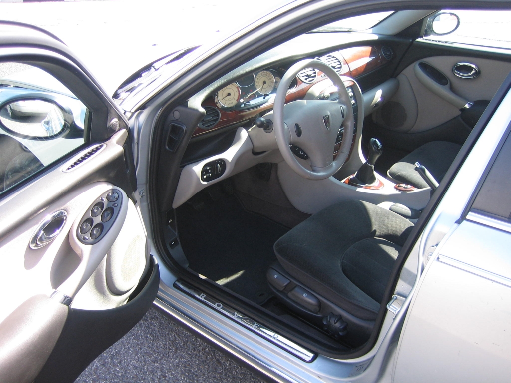 VISTA INTERIOR IZQUIERDO ROVER 75 2.0 CDT 115CV