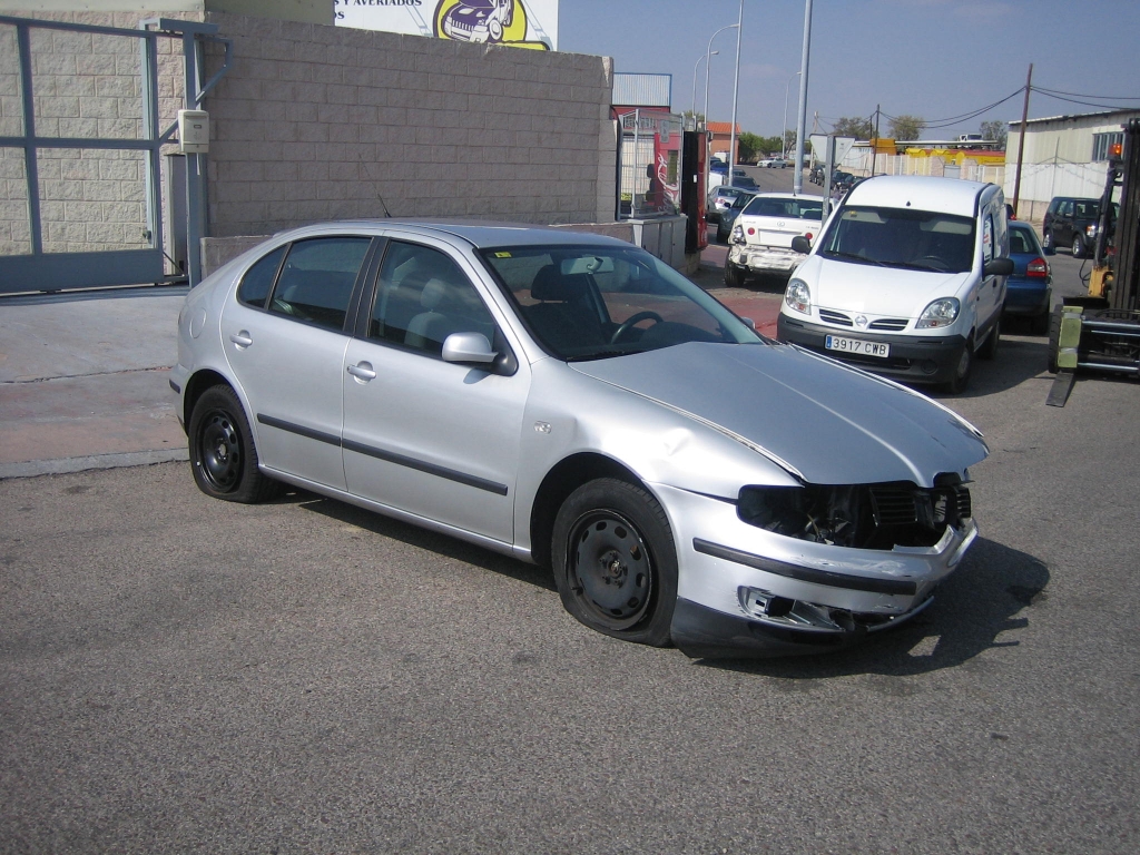 VISTA DELANTERA DERECHA SEAT LEON 1.9 TDI 110CV
