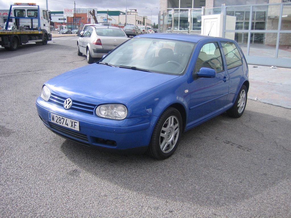 VISTA DELANTERA IZQUIERDA VOLKSWAGEN GOLF 1.9 TDI 110CV