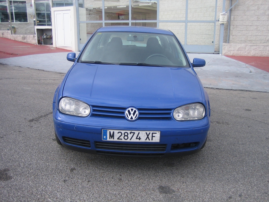 VISTA DELANTERA VOLKSWAGEN GOLF 1.9 TDI 110CV