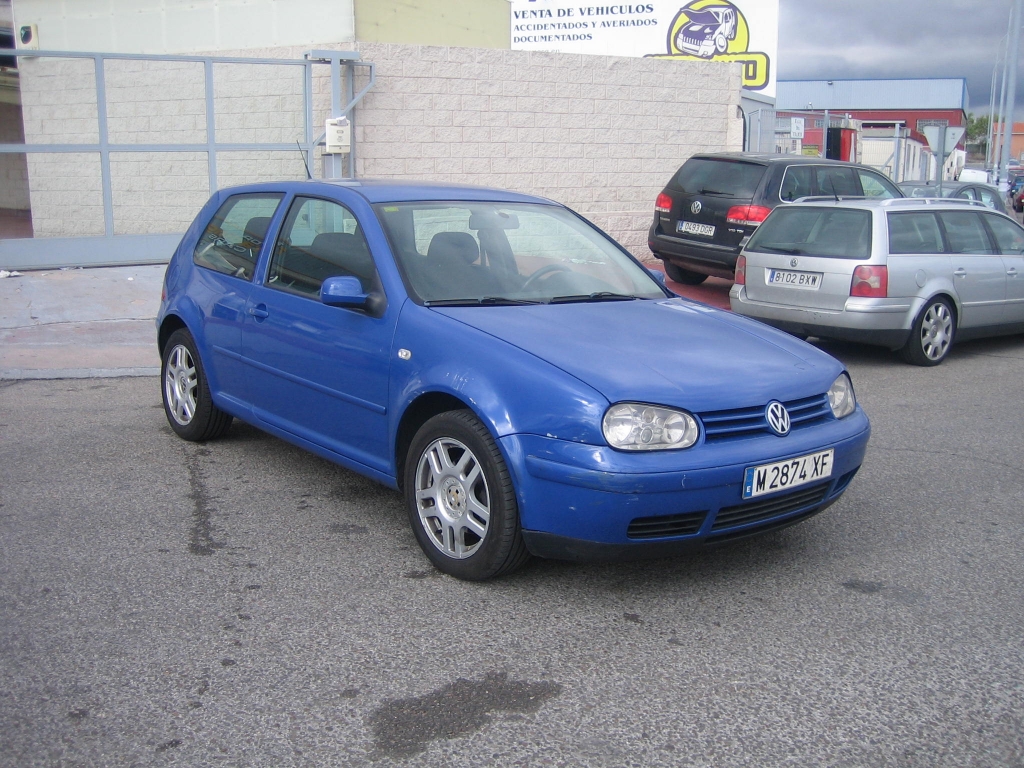 VISTA DELANTERA DERECHA VOLKSWAGEN GOLF 1.9 TDI 110CV