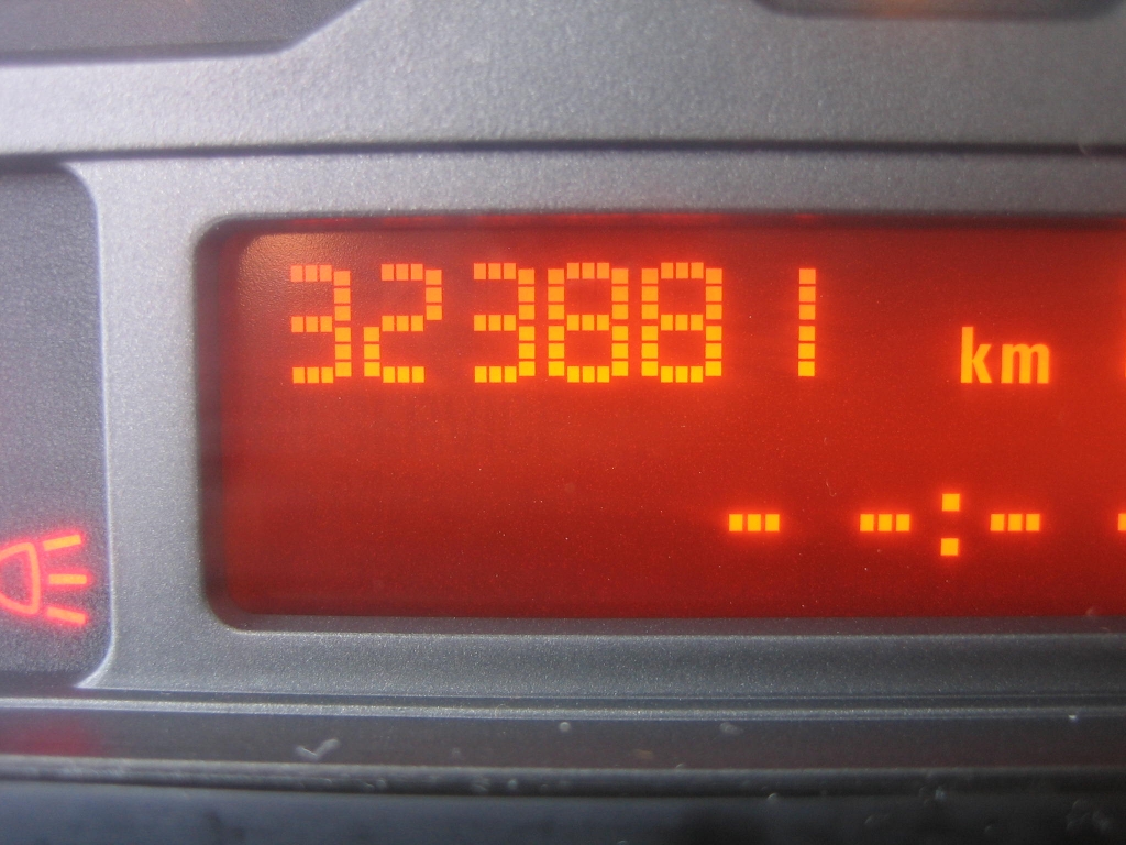 VISTA KM BMW 320 D 2.0 163CV