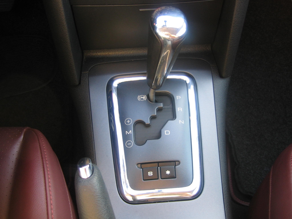 VISTA CAMBIO AUTOMATICO PEUGEOT 407 COUPE 2.7 204CV AUTOMATICO